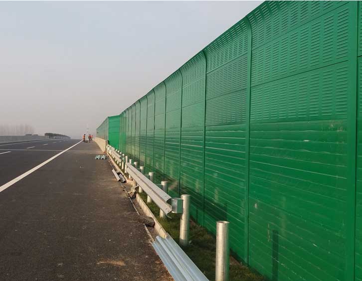 濟(jì)南到東營(yíng)-濟(jì)東高速公路聲屏障安裝